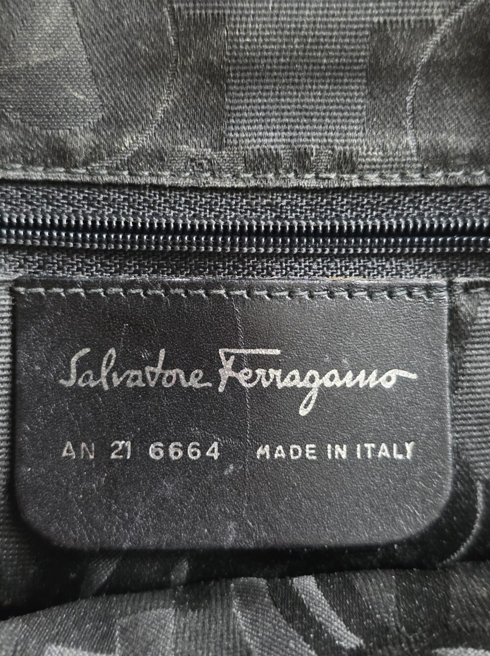 Salvatore Ferragamo Gancini Mini Satchel Black Leather Top Handle Handbag COA - Picture 15 of 16